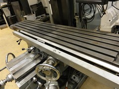 Dufour 624D Universal Mill