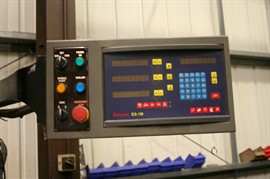 XYZ KRV3000V Turret Mill