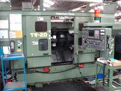 Nakamura TW-20MM with Gantry Loader